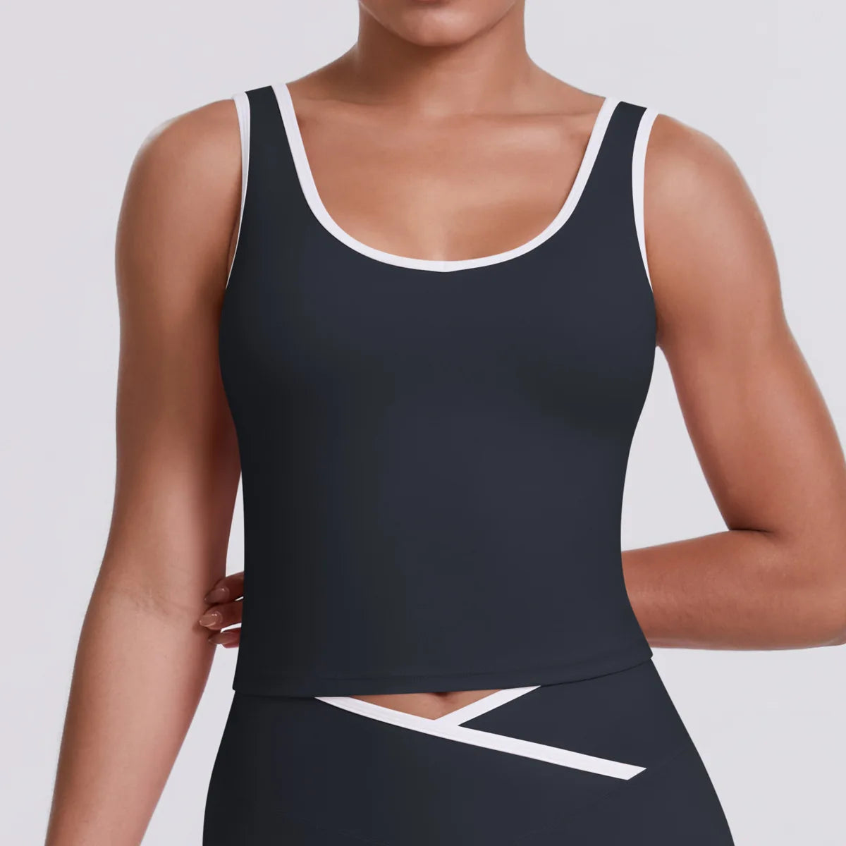 Women's Breathable Workout Shorts Sets Gym Fitness Activewear 3-Piece Set V Shape High Waist Solid Front Logo Yoga