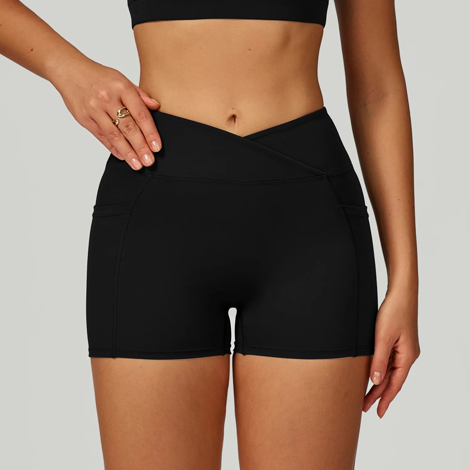 Women's Seamless Workout Set High Waist Booty Biker Shorts & Backless Sport Bra Breathable Yoga Outfits with Front Custom  Logo