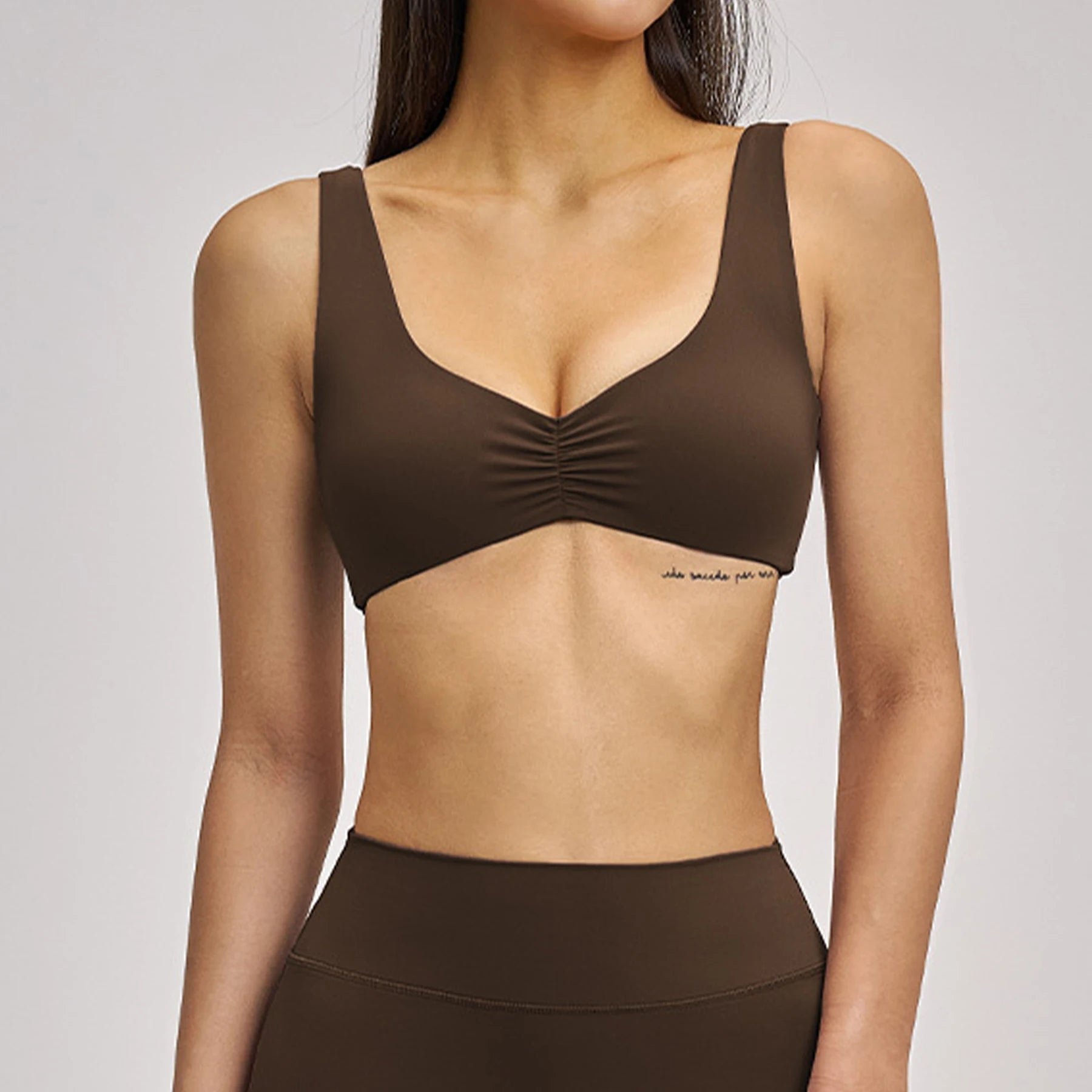 Custom High Stretchy Summer Yoga Set Scrunch Sports Bras Quick Dry High Waist Elastic Flare Pants Workout Running Sportswear