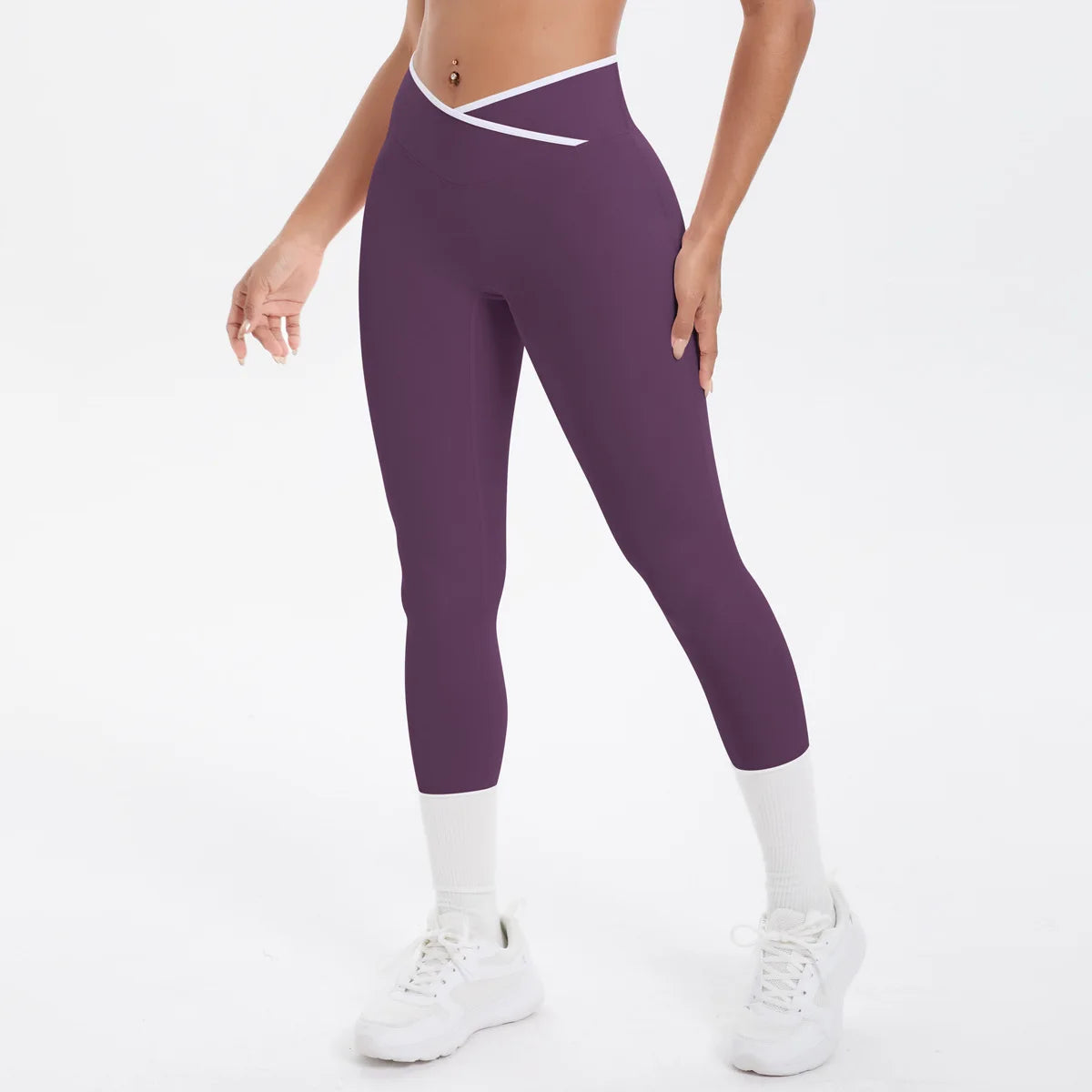 Women's Breathable Workout Shorts Sets Gym Fitness Activewear 3-Piece Set V Shape High Waist Solid Front Logo Yoga