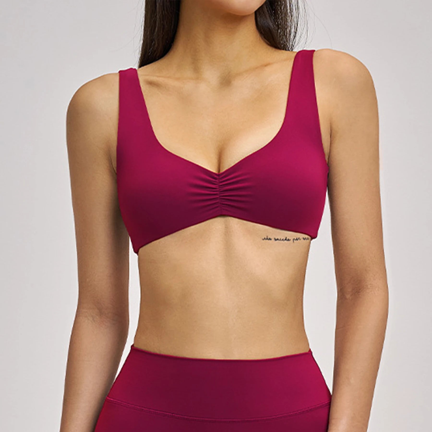 Custom High Stretchy Summer Yoga Set Scrunch Sports Bras Quick Dry High Waist Elastic Flare Pants Workout Running Sportswear