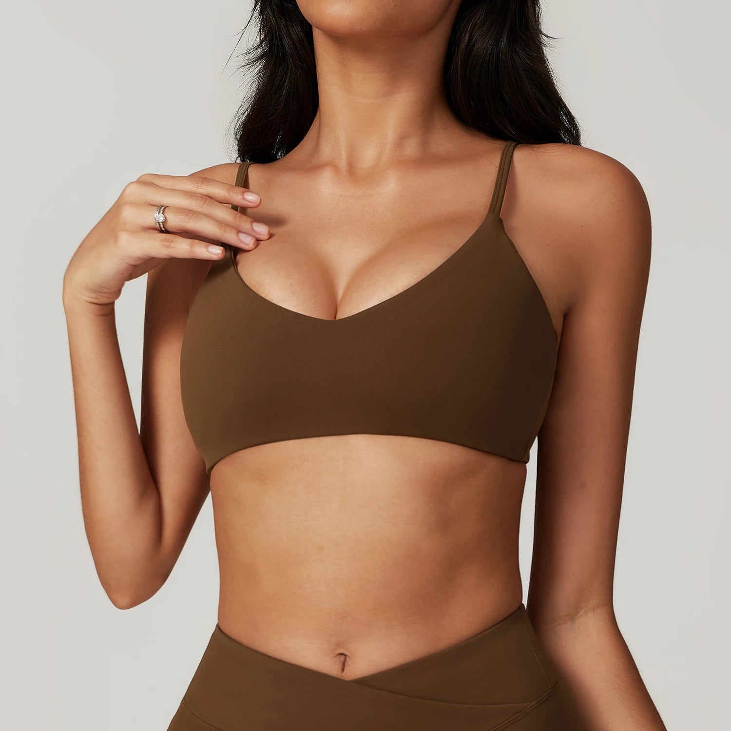 Custom Logo Gym Bra Backless Sports Bra U-Neck  Breathable Quick Drying Recycled Nylon Yoga Yoga Bra Sports Bra