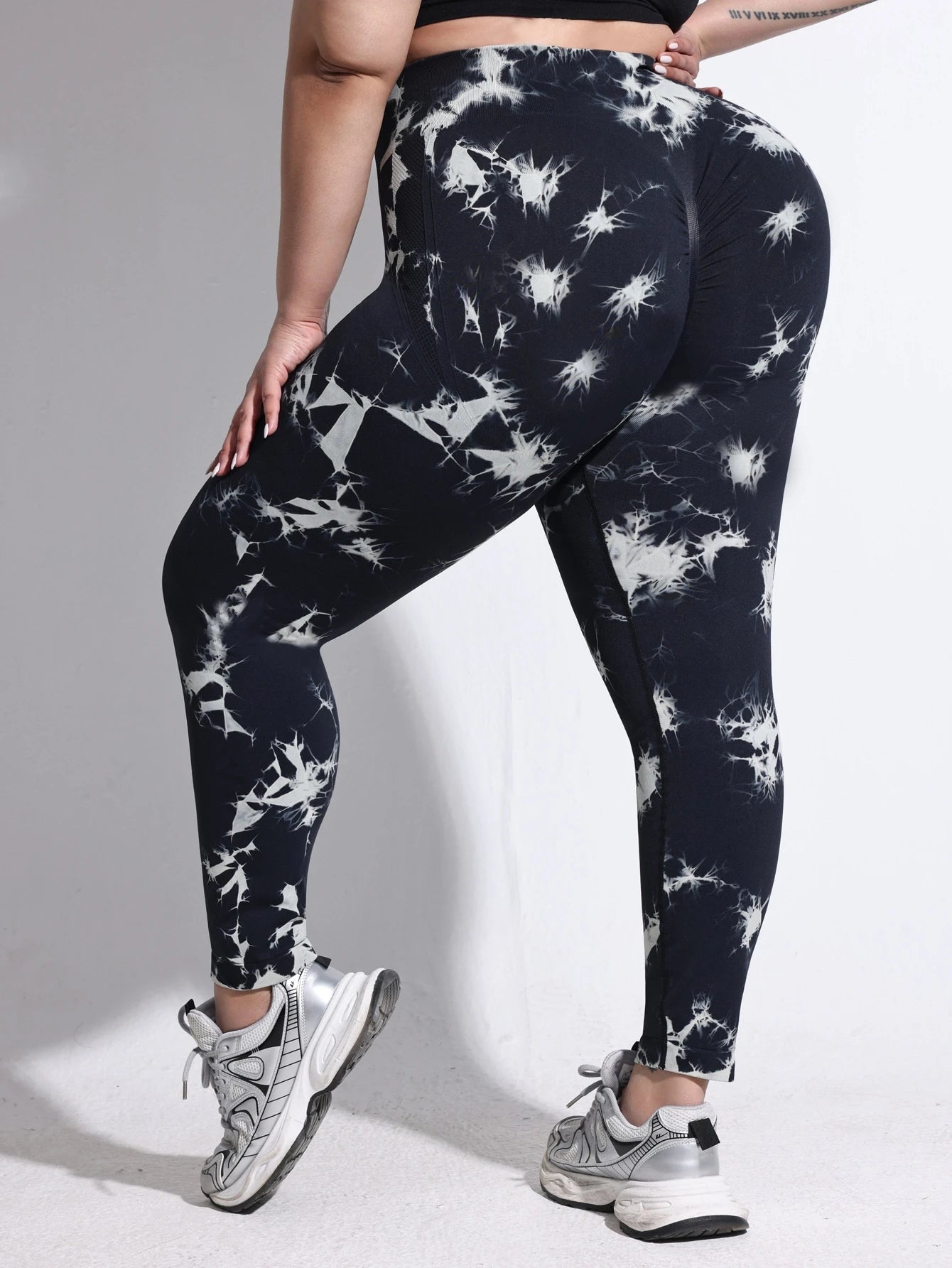 European American Plus-size Yoga Leggings Spandex/Nylon High Quality Yoga Leggings for Women Workout Clothes for Women