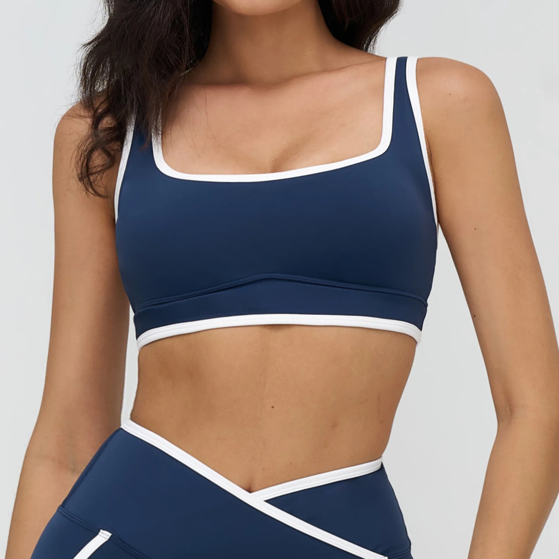 Yoga Bra Generous Neckline Contrasting Colors Custom Logo Women Running Fitness Bra Patchwork Square Neck Crop Top