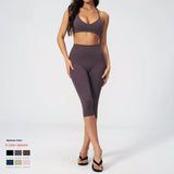 Factory  2 Pieces Crop Capri Leggings Inseam 38cm and and V Neck Halter Sport Bra for Yoga Fitness Activewear Custom Logo
