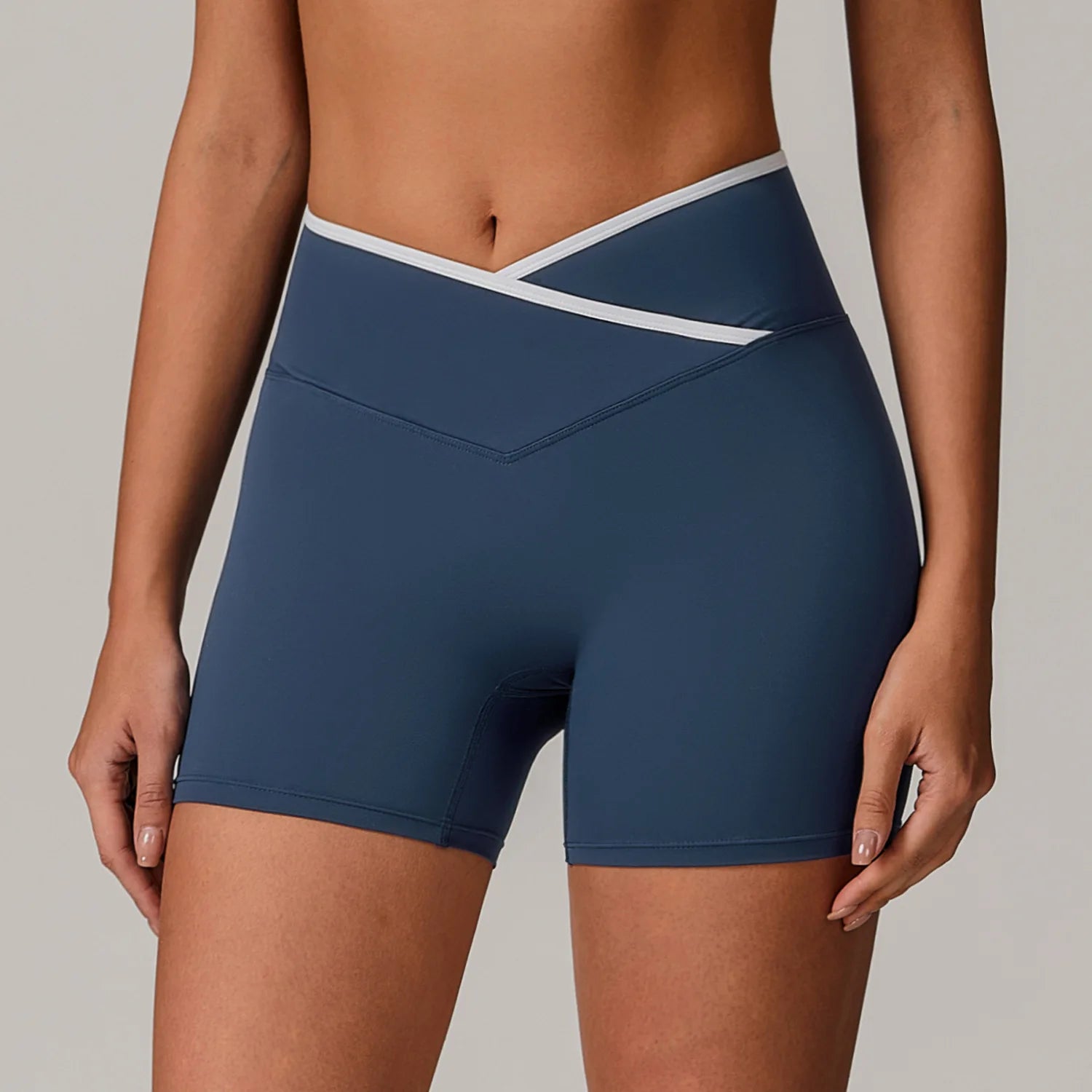 Crossover Waistband Yoga Shorts Contrast Binding High Waisted Biker Shorts Women Butt Lift Gym Workout Essentials Shorts