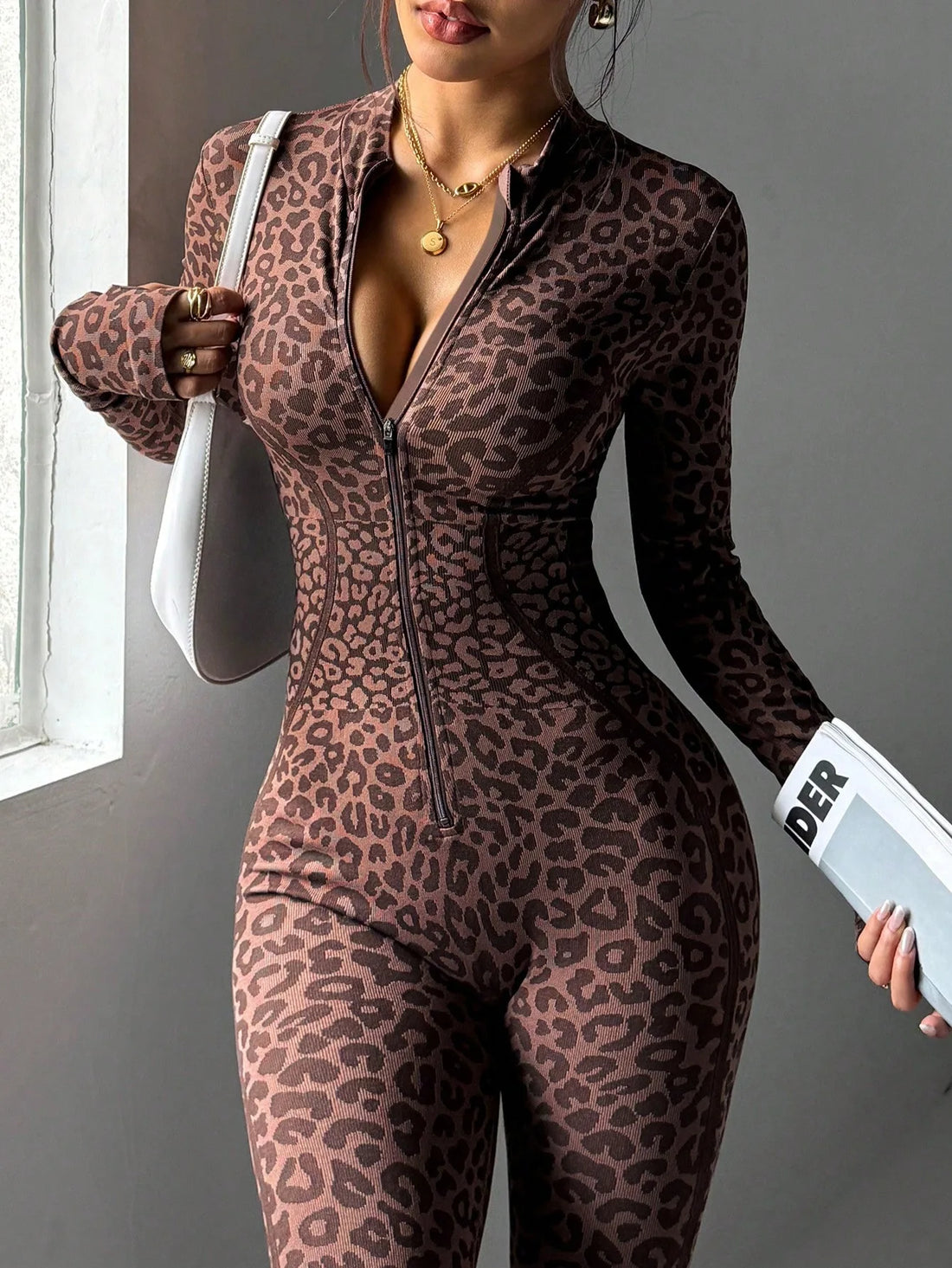 Custom Women Leopard Print Fitness  Bodysuit Yoga Wear Women's Clothing European and American Style Slim Fit Zipper