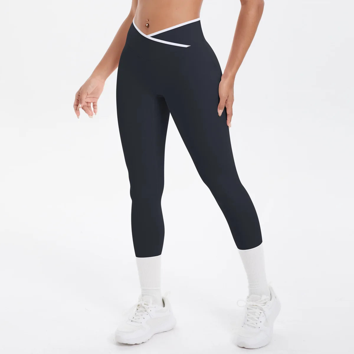 Women's Breathable Workout Shorts Sets Gym Fitness Activewear 3-Piece Set V Shape High Waist Solid Front Logo Yoga