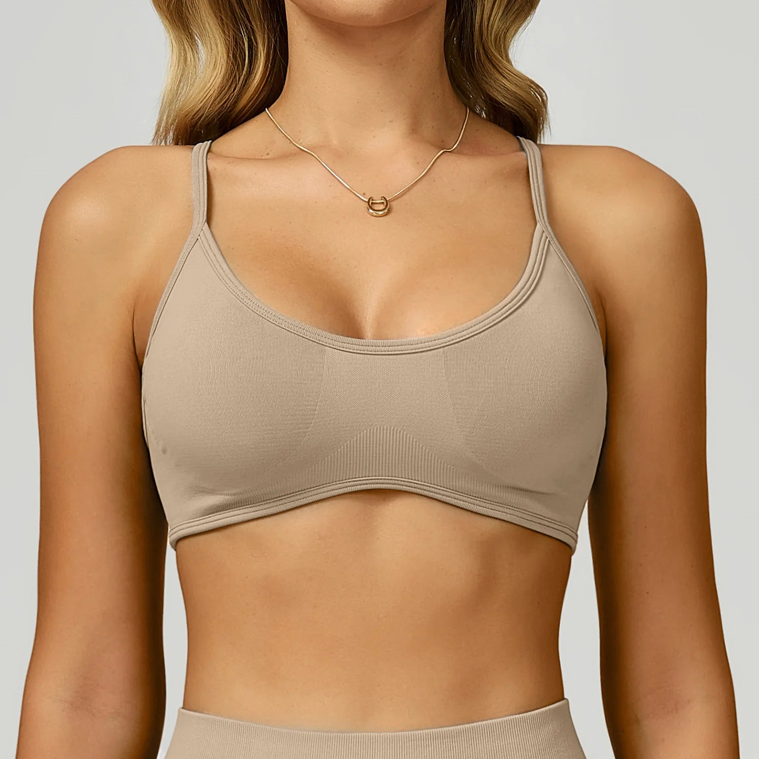 Women Contrast Binding Sports Bra Low U Back Gym Crop Top Removable Padded Adjustable Strap Yoga Bralette 11 Colors