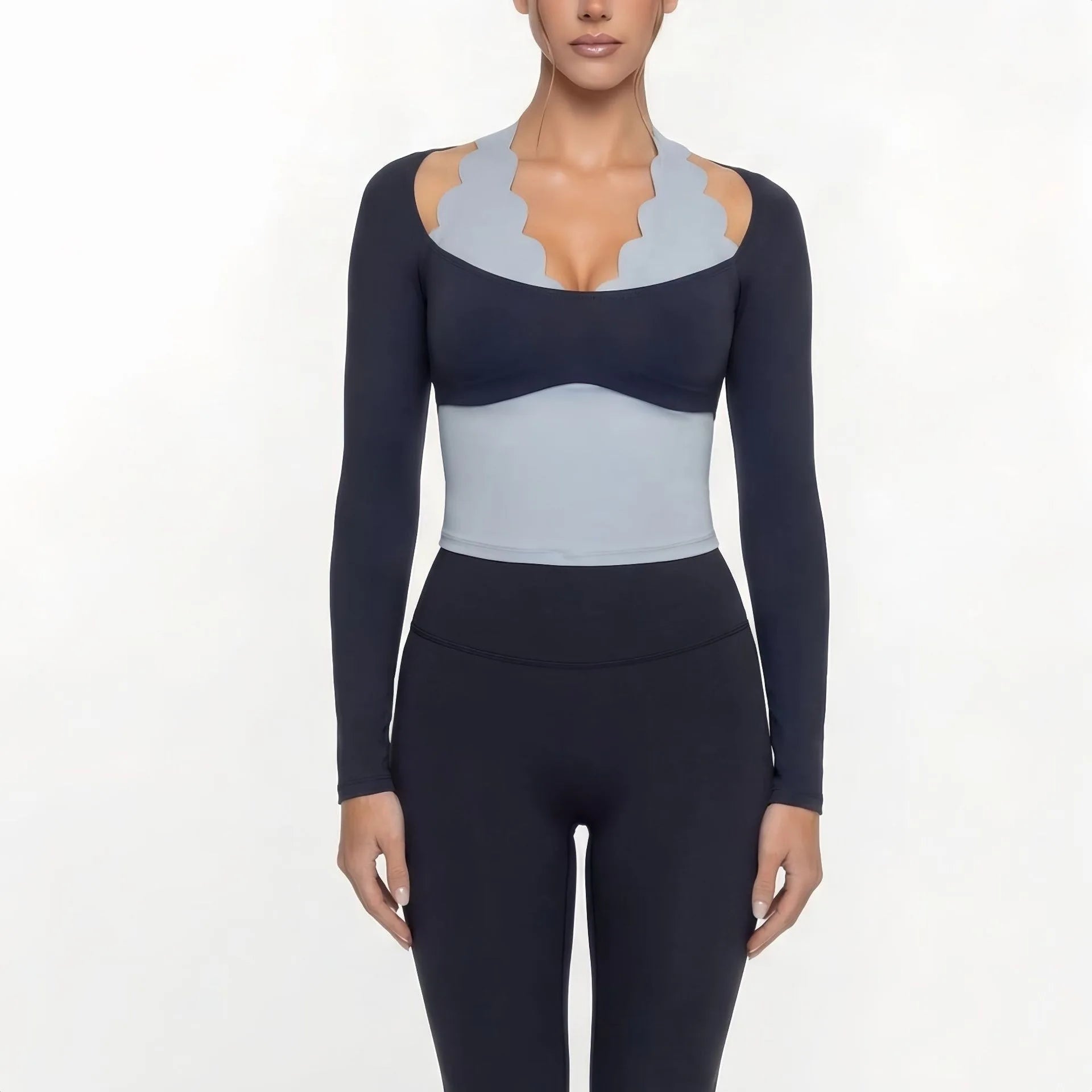 Four-Way Stretch Women's Activewear 2-Piece Yoga Set Halter Neck Long Sleeve Top High Waist Leggings Scalloped Workout