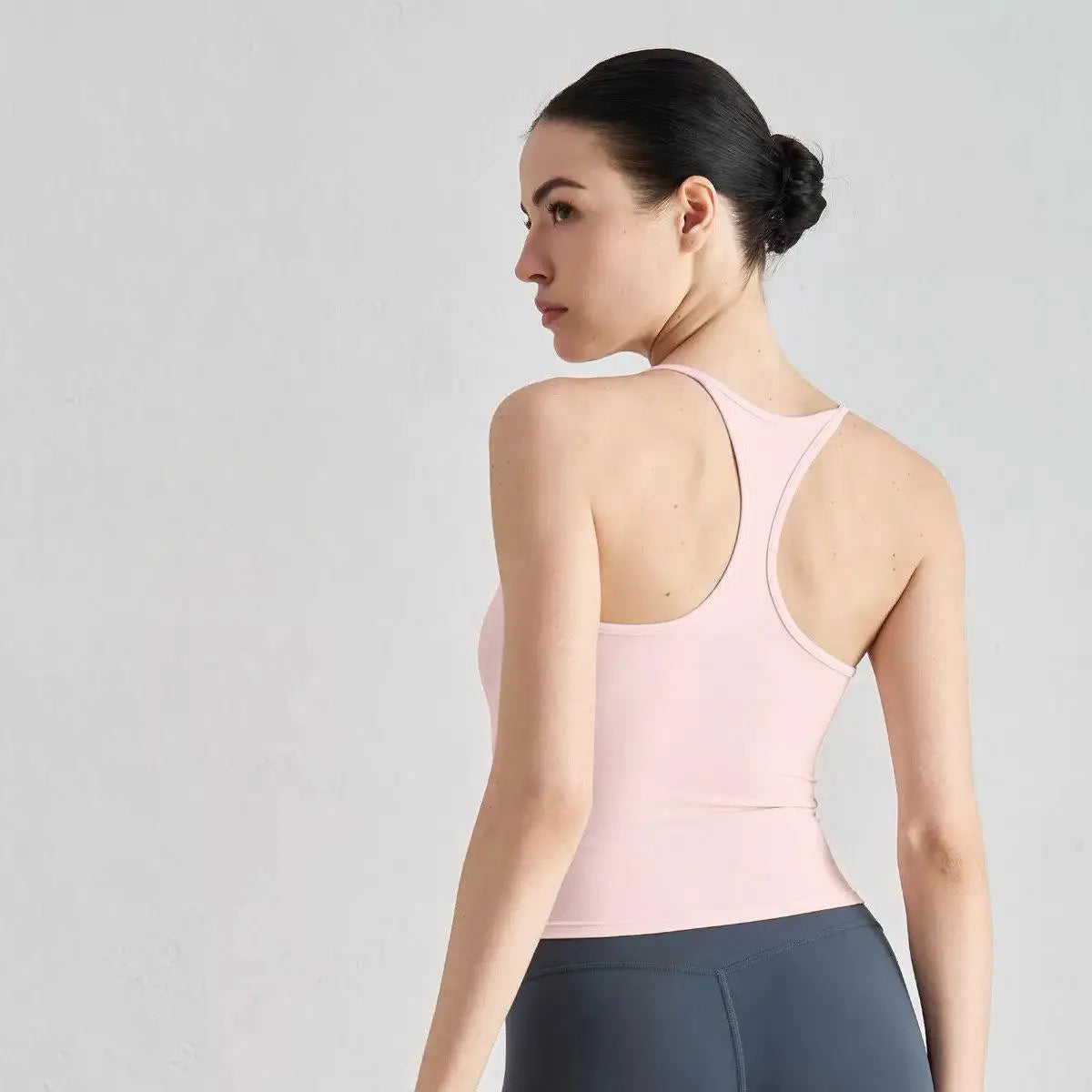 Women Yoga Tank Top Racerback Workout Sports Camisole Slim Fit Crop Top Gym Running Fitness Activewear Custom Logo