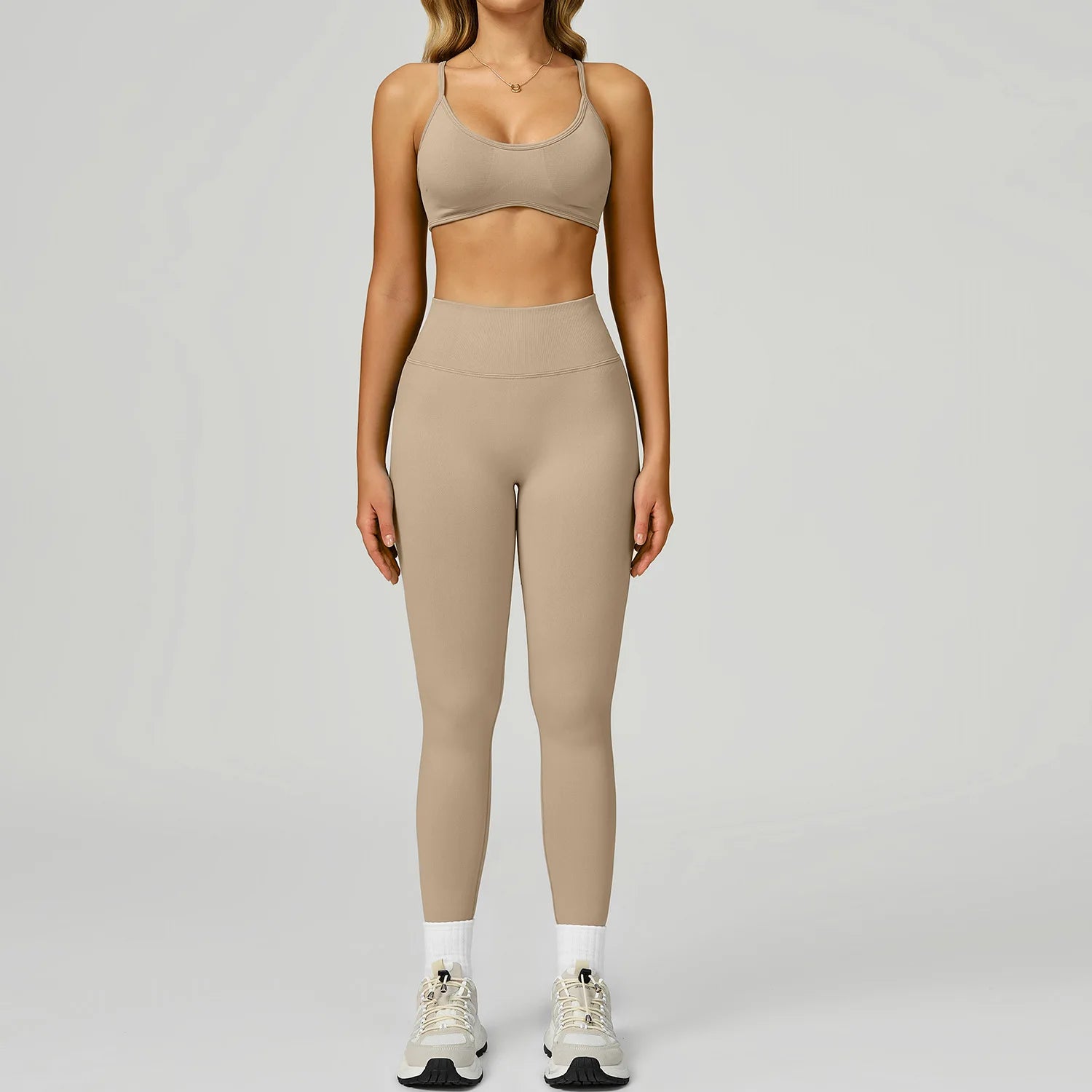 Wholesale Seamless Solid Sports Top Tight Scrunch Butt High Waist Elastic Waist Shorts Front 3 Piece Sportswear Gym Fitness Yoga