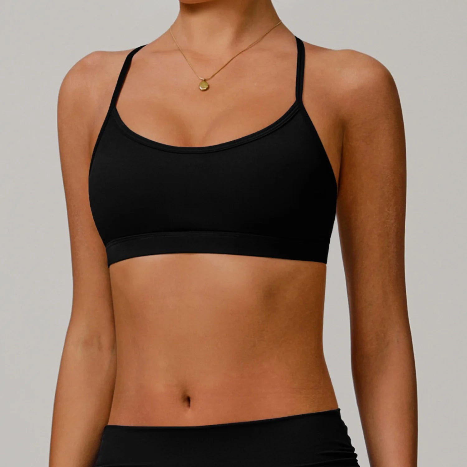 Sports Bra Women Criss Cross Back Yoga Bra Padded Sexy U Neck Strappy Workout Gym Crop Top Custom Logo Bralette