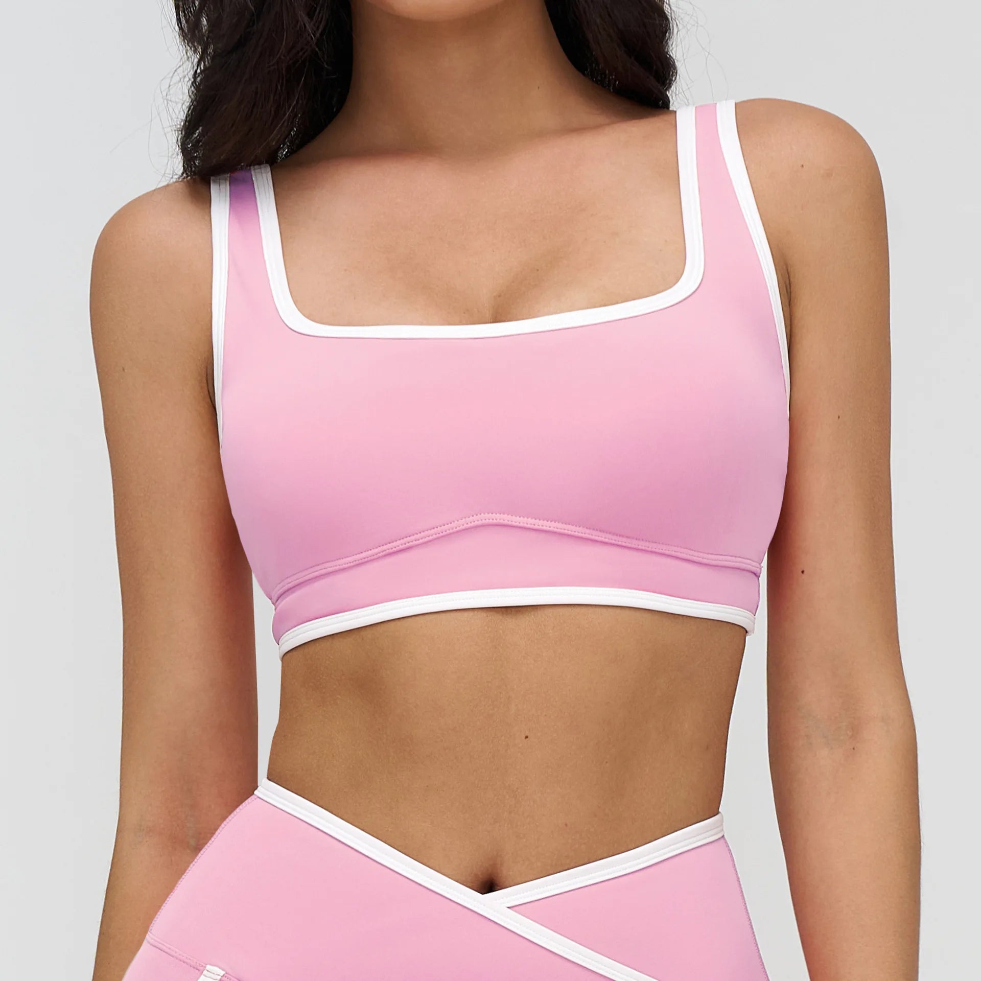 Yoga Bra Generous Neckline Contrasting Colors Custom Logo Women Running Fitness Bra Patchwork Square Neck Crop Top