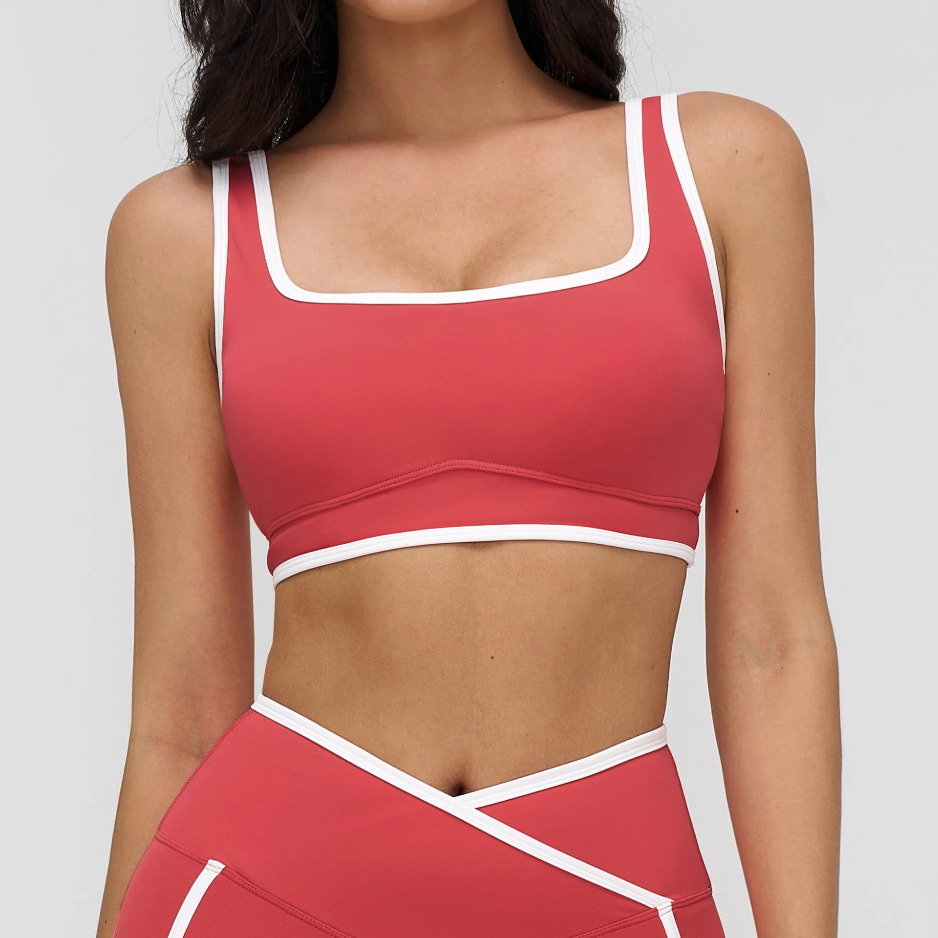 Yoga Bra Generous Neckline Contrasting Colors Custom Logo Women Running Fitness Bra Patchwork Square Neck Crop Top
