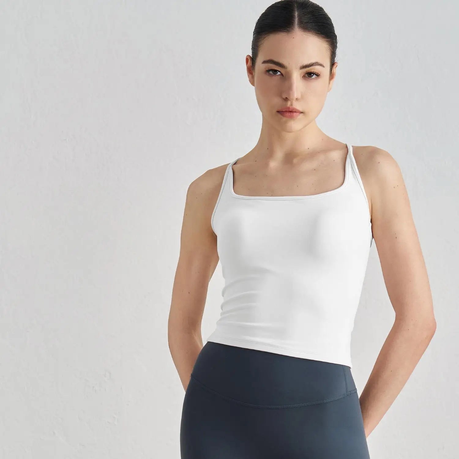 Women Yoga Tank Top Racerback Workout Sports Camisole Slim Fit Crop Top Gym Running Fitness Activewear Custom Logo